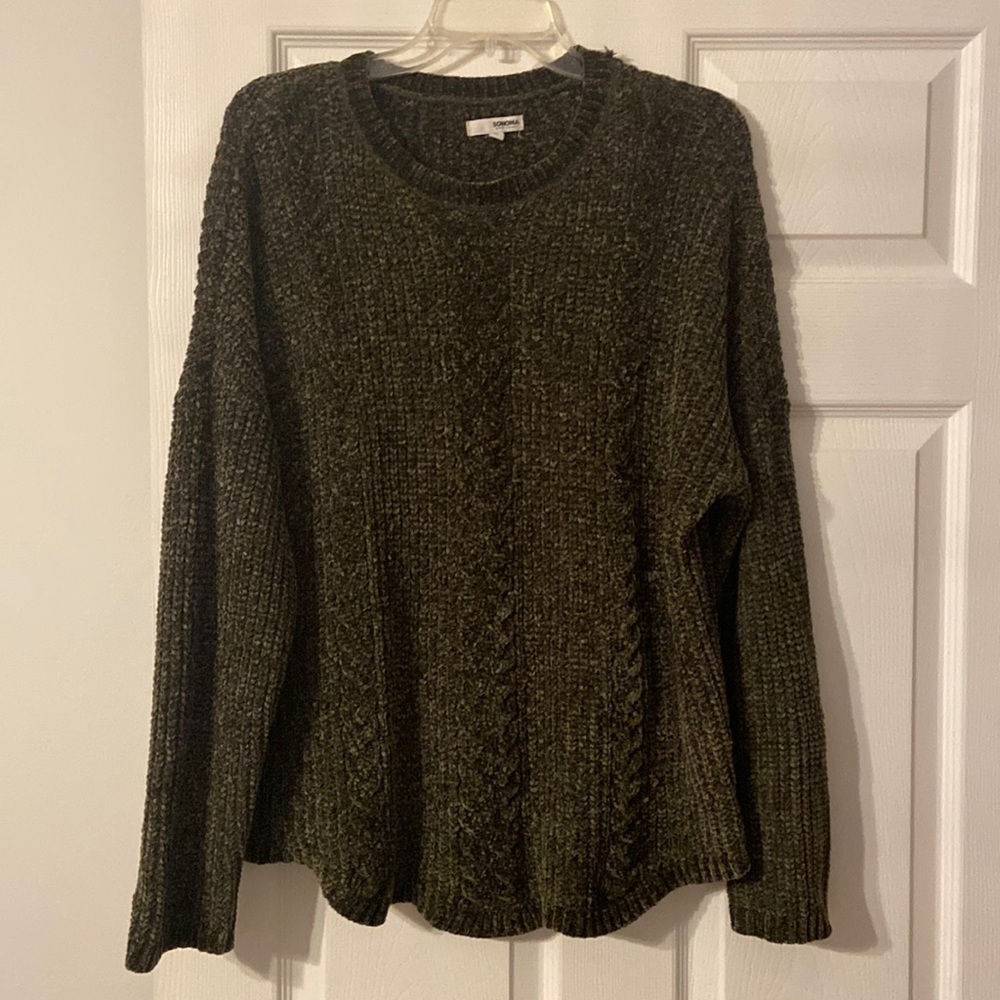 Sonoma XL sweater preowned dark green color and very soft